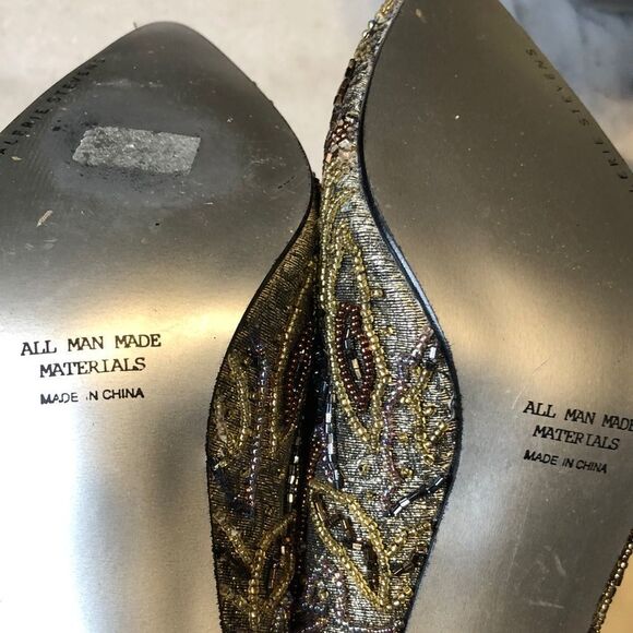 New Valerie Stevens beaded gold pumps - Picture 8 of 11